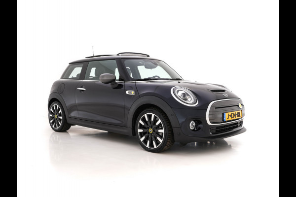 MINI Mini Electric Yours 33 kWh [ 3-Fase ] Aut.*PANO | LUXURY-LEATHER | HARMAN/KARDON-AUDIO | MATRIX-LED | KEYLESS | CAMERA | NAVI-FULLMAP | DIGI-COCKPIT | DAB | HEAD-UP | HEATED-SPORTSEATS | AMBIENT-LIGHT | CCS-FASTLOADER | 17"ALU*