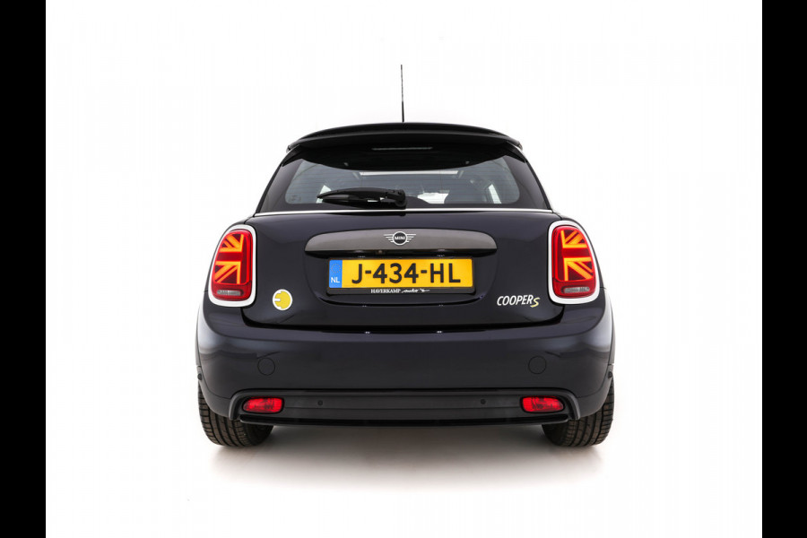 MINI Mini Electric Yours 33 kWh [ 3-Fase ] Aut.*PANO | LUXURY-LEATHER | HARMAN/KARDON-AUDIO | MATRIX-LED | KEYLESS | CAMERA | NAVI-FULLMAP | DIGI-COCKPIT | DAB | HEAD-UP | HEATED-SPORTSEATS | AMBIENT-LIGHT | CCS-FASTLOADER | 17"ALU*