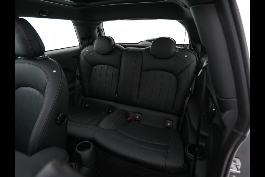MINI Mini Electric Yours 33 kWh [ 3-Fase ] Aut.*PANO | LUXURY-LEATHER | HARMAN/KARDON-AUDIO | MATRIX-LED | KEYLESS | CAMERA | NAVI-FULLMAP | DIGI-COCKPIT | DAB | HEAD-UP | HEATED-SPORTSEATS | AMBIENT-LIGHT | CCS-FASTLOADER | 17"ALU*