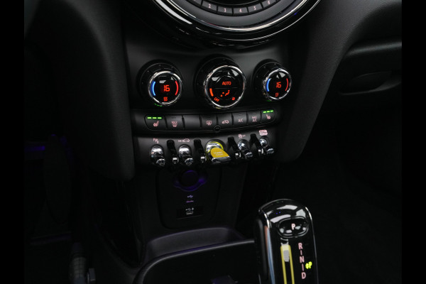 MINI Mini Electric Yours 33 kWh [ 3-Fase ] Aut.*PANO | LUXURY-LEATHER | HARMAN/KARDON-AUDIO | MATRIX-LED | KEYLESS | CAMERA | NAVI-FULLMAP | DIGI-COCKPIT | DAB | HEAD-UP | HEATED-SPORTSEATS | AMBIENT-LIGHT | CCS-FASTLOADER | 17"ALU*