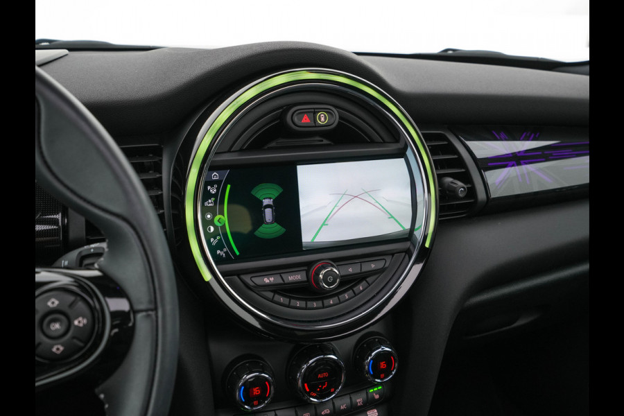 MINI Mini Electric Yours 33 kWh [ 3-Fase ] Aut.*PANO | LUXURY-LEATHER | HARMAN/KARDON-AUDIO | MATRIX-LED | KEYLESS | CAMERA | NAVI-FULLMAP | DIGI-COCKPIT | DAB | HEAD-UP | HEATED-SPORTSEATS | AMBIENT-LIGHT | CCS-FASTLOADER | 17"ALU*