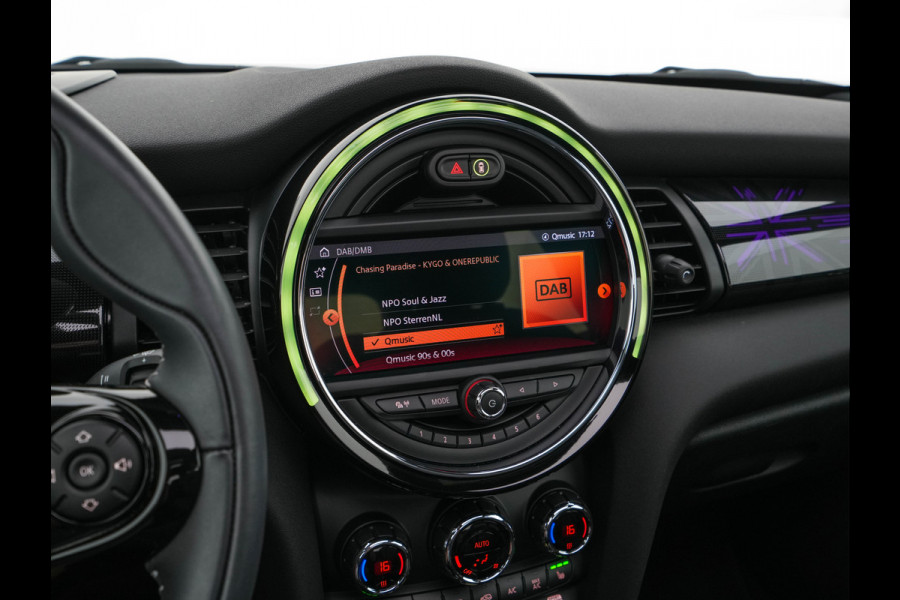 MINI Mini Electric Yours 33 kWh [ 3-Fase ] Aut.*PANO | LUXURY-LEATHER | HARMAN/KARDON-AUDIO | MATRIX-LED | KEYLESS | CAMERA | NAVI-FULLMAP | DIGI-COCKPIT | DAB | HEAD-UP | HEATED-SPORTSEATS | AMBIENT-LIGHT | CCS-FASTLOADER | 17"ALU*