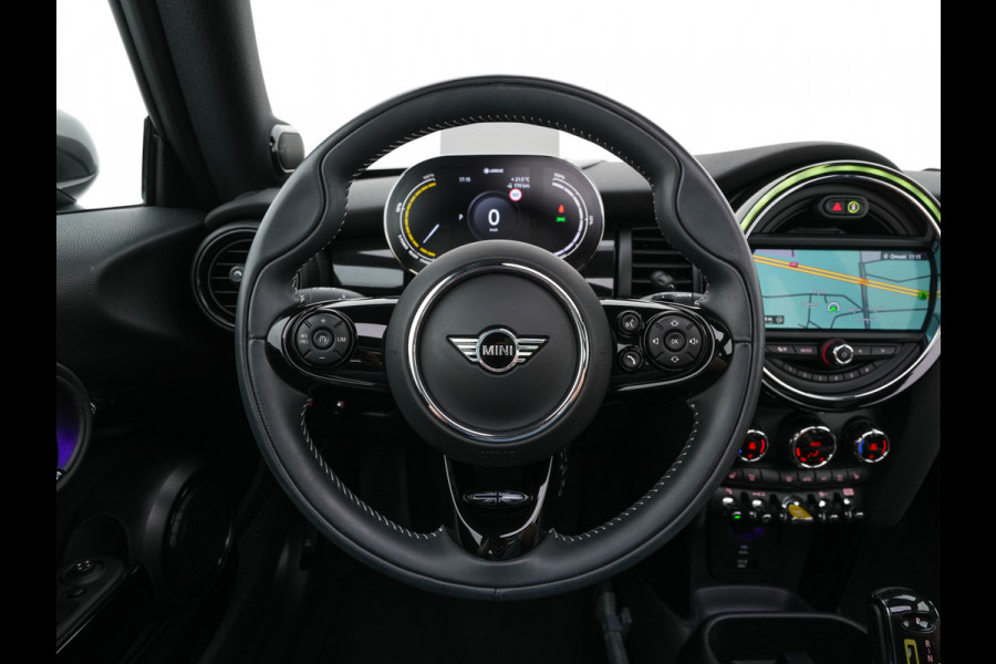 MINI Mini Electric Yours 33 kWh [ 3-Fase ] Aut.*PANO | LUXURY-LEATHER | HARMAN/KARDON-AUDIO | MATRIX-LED | KEYLESS | CAMERA | NAVI-FULLMAP | DIGI-COCKPIT | DAB | HEAD-UP | HEATED-SPORTSEATS | AMBIENT-LIGHT | CCS-FASTLOADER | 17"ALU*