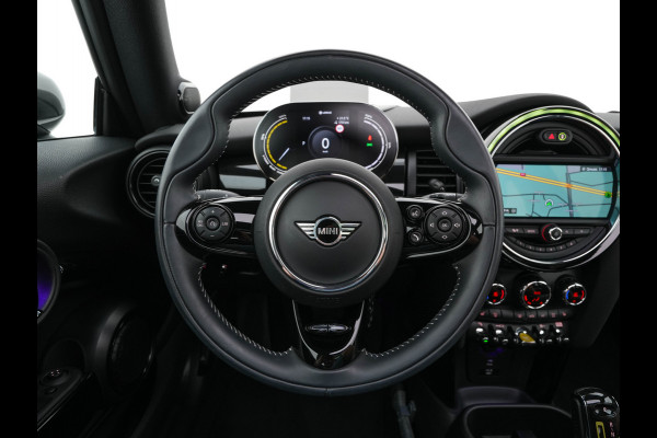 MINI Mini Electric Yours 33 kWh [ 3-Fase ] Aut.*PANO | LUXURY-LEATHER | HARMAN/KARDON-AUDIO | MATRIX-LED | KEYLESS | CAMERA | NAVI-FULLMAP | DIGI-COCKPIT | DAB | HEAD-UP | HEATED-SPORTSEATS | AMBIENT-LIGHT | CCS-FASTLOADER | 17"ALU*