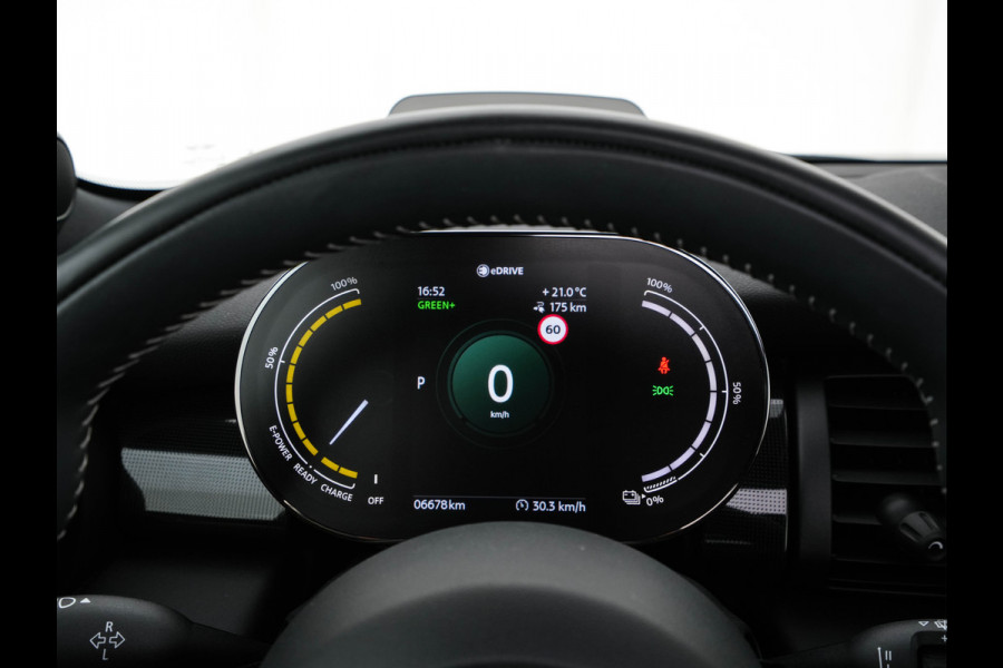 MINI Mini Electric Yours 33 kWh [ 3-Fase ] Aut.*PANO | LUXURY-LEATHER | HARMAN/KARDON-AUDIO | MATRIX-LED | KEYLESS | CAMERA | NAVI-FULLMAP | DIGI-COCKPIT | DAB | HEAD-UP | HEATED-SPORTSEATS | AMBIENT-LIGHT | CCS-FASTLOADER | 17"ALU*