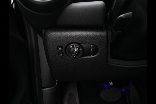 MINI Mini Electric Yours 33 kWh [ 3-Fase ] Aut.*PANO | LUXURY-LEATHER | HARMAN/KARDON-AUDIO | MATRIX-LED | KEYLESS | CAMERA | NAVI-FULLMAP | DIGI-COCKPIT | DAB | HEAD-UP | HEATED-SPORTSEATS | AMBIENT-LIGHT | CCS-FASTLOADER | 17"ALU*