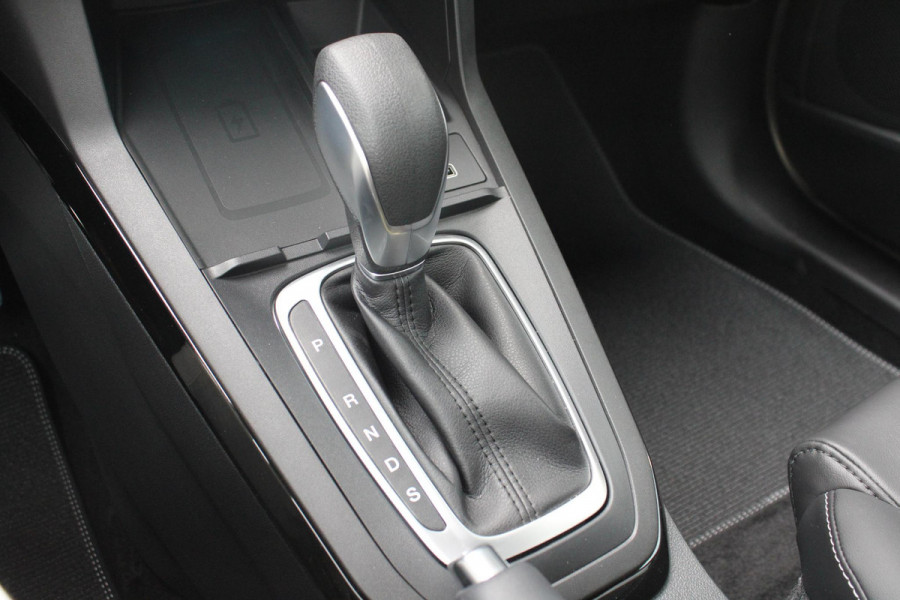 Ford Puma 1.0 EcoBoost Hybrid Sound Edition 125pk | Ford Voorraad | Limited Edition! | Upgrade B&O Audio | Full Matrix LED | Zwart Dak | 18'' Lichtmetaal | Winterpakket | Driver Assistance Pakket |