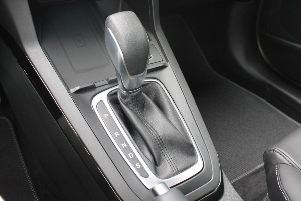Ford Puma 1.0 EcoBoost Hybrid Sound Edition 125pk | Ford Voorraad | Limited Edition! | Upgrade B&O Audio | Full Matrix LED | Zwart Dak | 18'' Lichtmetaal | Winterpakket | Driver Assistance Pakket |