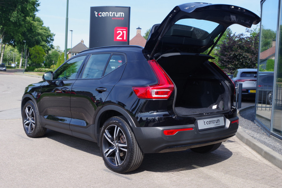 Volvo XC40 1.5 T4 211 PK Recharge R-Design Expression PHEV, Trekhaak, Carplay, LED