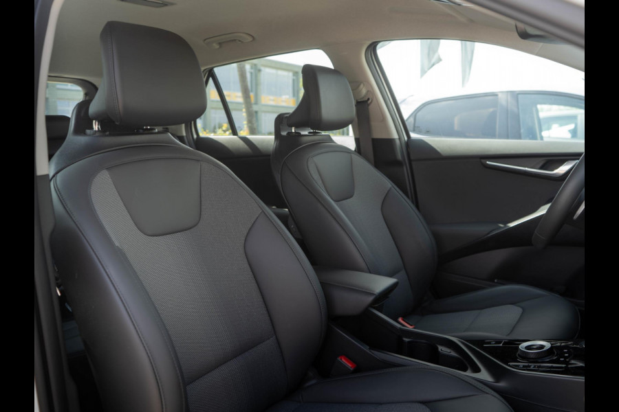 Kia Niro EV DynamicLine 64.8 kWh | Navigatie | SOH 100% | Digitaal dashboard |