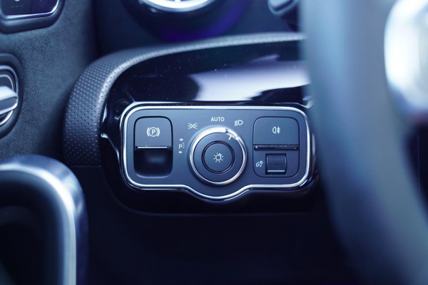Mercedes-Benz A-Klasse AMG 45 4MATIC+ Premium Plus | Panorama | Sterrenhemel | Sport uitlaat | Burmester | Luxe leder/Alcantara |