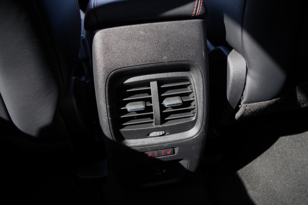 Ford Kuga 2.5 PHEV 225 PK ST-Line X, Head-Up, Adap. Cruise Control, Winterpakket, Camera, Leder-Alcantara