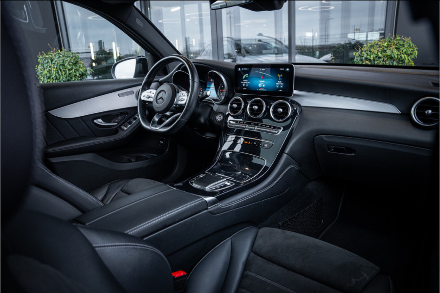 Mercedes-Benz GLC GLC200 4MATIC Business Solution AMG - Panorama | Cruise Control | Camera | Stoelverwarming