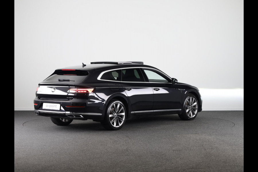 Volkswagen Arteon Shooting Brake 1.4 TSI eHybrid R-Line Business 218 pk Automaat (DSG) | Navigatie | Panoramadak | Elektr. trekhaak | Parkeersensoren (Park assist) | Achteruitrijcamera | Lederen bekleding |