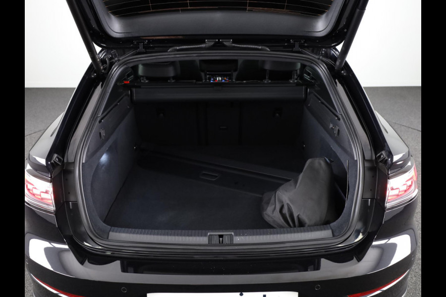 Volkswagen Arteon Shooting Brake 1.4 TSI eHybrid R-Line Business 218 pk Automaat (DSG) | Navigatie | Panoramadak | Elektr. trekhaak | Parkeersensoren (Park assist) | Achteruitrijcamera | Lederen bekleding |