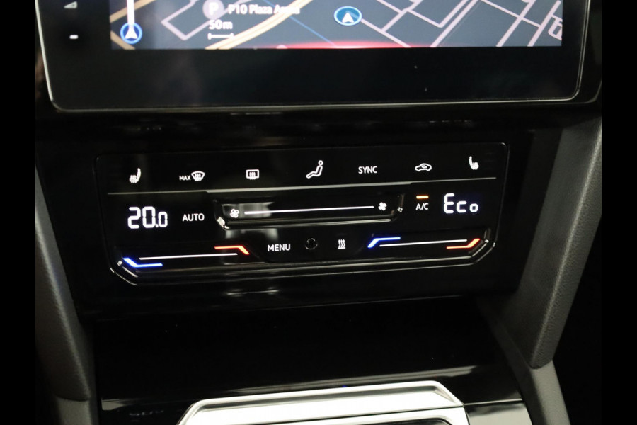 Volkswagen Arteon Shooting Brake 1.4 TSI eHybrid R-Line Business 218 pk Automaat (DSG) | Navigatie | Panoramadak | Elektr. trekhaak | Parkeersensoren (Park assist) | Achteruitrijcamera | Lederen bekleding |