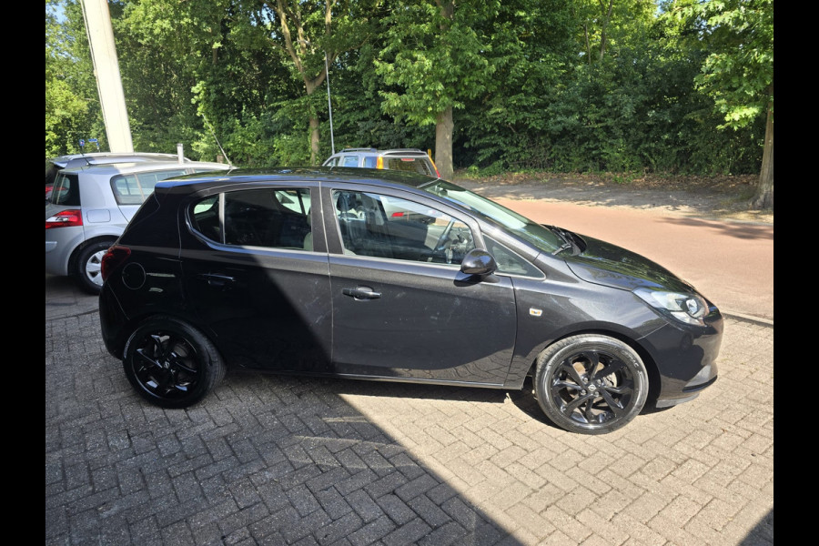 Opel Corsa 1.4 Innovation | 12MND GARANTIE |NW APK | STUUR-STOELVERWARMIG | CAMERA | CARPLAY |