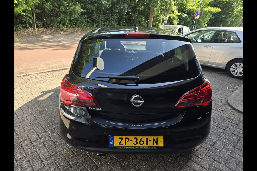 Opel Corsa 1.4 Innovation | 12MND GARANTIE |NW APK | STUUR-STOELVERWARMIG | CAMERA | CARPLAY |