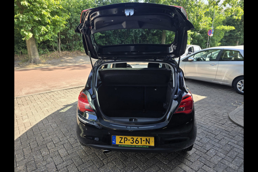 Opel Corsa 1.4 Innovation | 12MND GARANTIE |NW APK | STUUR-STOELVERWARMIG | CAMERA | CARPLAY |