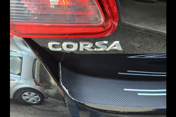 Opel Corsa 1.4 Innovation | 12MND GARANTIE |NW APK | STUUR-STOELVERWARMIG | CAMERA | CARPLAY |