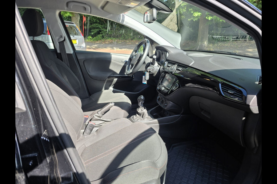 Opel Corsa 1.4 Innovation | 12MND GARANTIE |NW APK | STUUR-STOELVERWARMIG | CAMERA | CARPLAY |