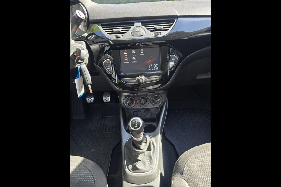 Opel Corsa 1.4 Innovation | 12MND GARANTIE |NW APK | STUUR-STOELVERWARMIG | CAMERA | CARPLAY |