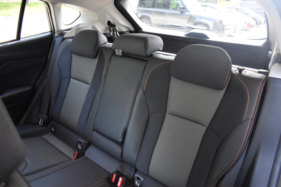 Subaru XV 1.6i Comfort 4WD Automaat / Airco / 17" LM / Adap. Cruise / Carplay / Lane Assist