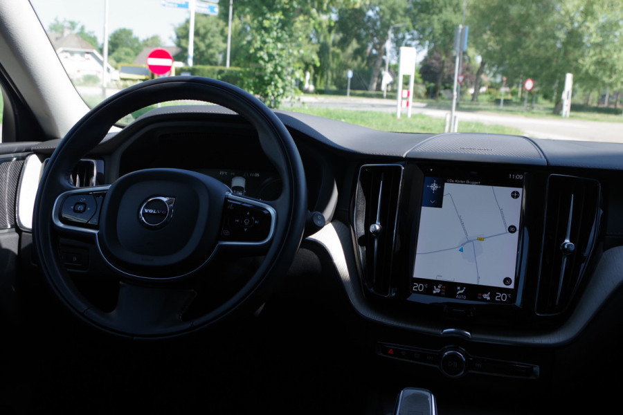 Volvo XC60 2.0 T6 Recharge 340 PK AWD Inscription PHEV, Panoramadak, Harman/Kardon, Leder