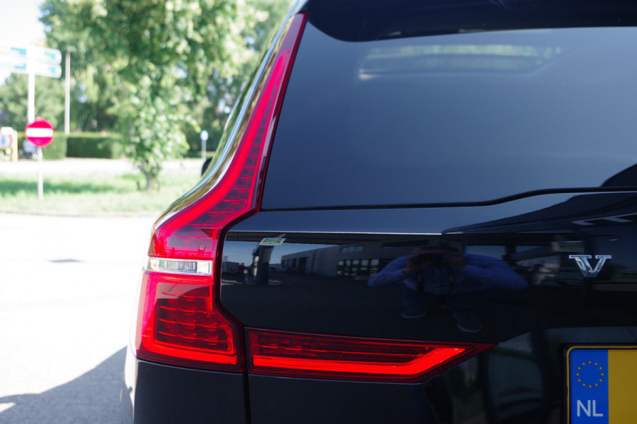 Volvo XC60 2.0 T6 Recharge 340 PK AWD Inscription PHEV, Panoramadak, Harman/Kardon, Leder