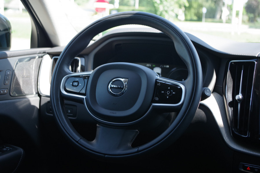 Volvo XC60 2.0 T6 Recharge 340 PK AWD Inscription PHEV, Panoramadak, Harman/Kardon, Leder