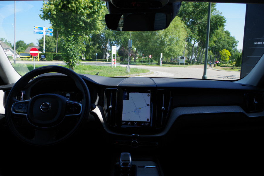 Volvo XC60 2.0 T6 Recharge 340 PK AWD Inscription PHEV, Panoramadak, Harman/Kardon, Leder
