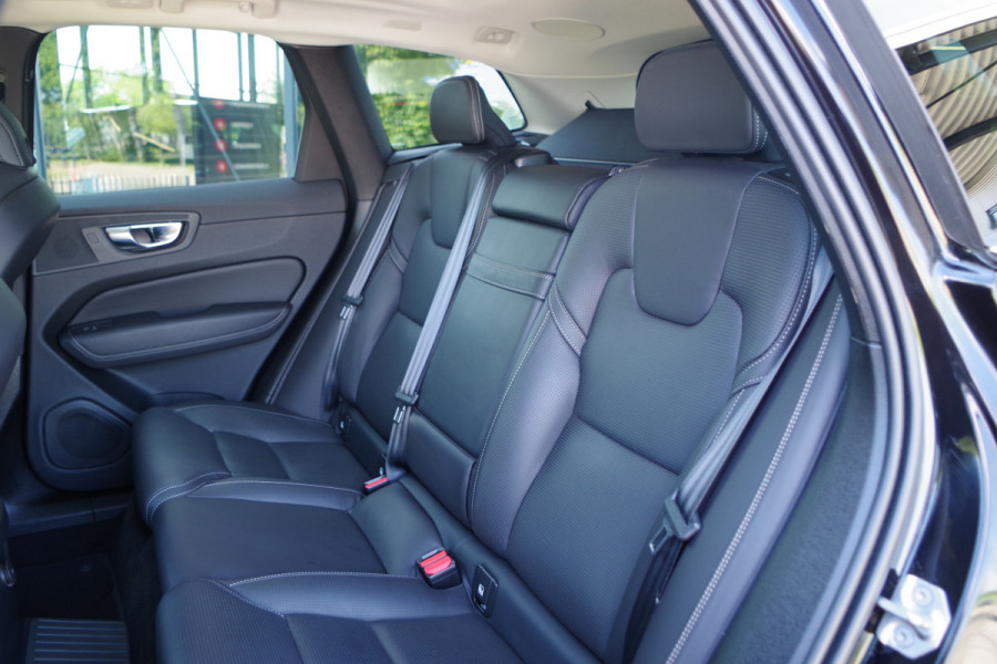Volvo XC60 2.0 T6 Recharge 340 PK AWD Inscription PHEV, Panoramadak, Harman/Kardon, Leder