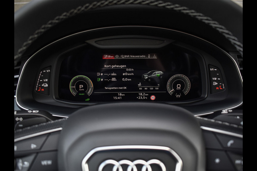 Audi Q8 60 TFSI e quattro Pro Line S Competition | B&O ADVANCED | PANORAMADAK | MASSAGE STOELEN | 4 WIEL BESTURING | ALCANTARE HEMEL | S