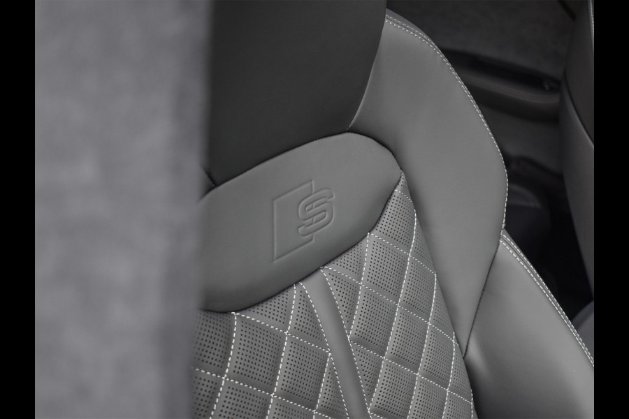 Audi Q8 60 TFSI e quattro Pro Line S Competition | B&O ADVANCED | PANORAMADAK | MASSAGE STOELEN | 4 WIEL BESTURING | ALCANTARE HEMEL | S