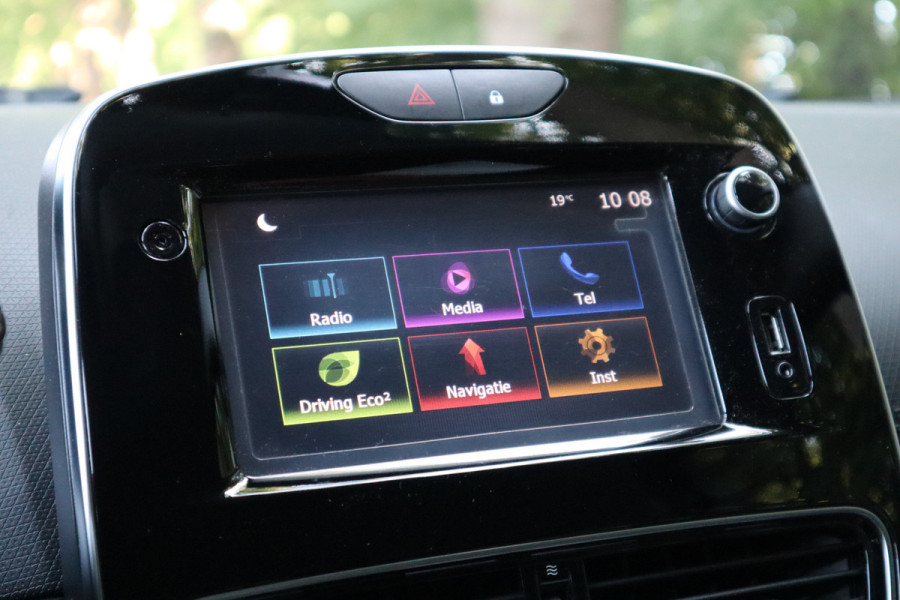 Renault Clio 0.9 TCe Zen | Navi | Trekhaak | Dealer onderhouden |
