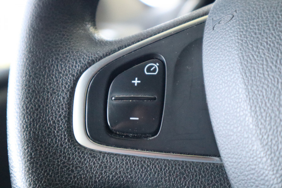 Renault Clio 0.9 TCe Zen | Navi | Trekhaak | Dealer onderhouden |