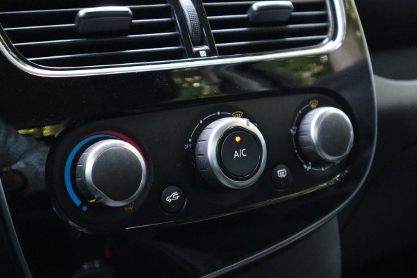Renault Clio 0.9 TCe Zen | Navi | Trekhaak | Dealer onderhouden |