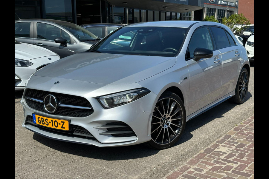 Mercedes-Benz A-Klasse 250 e Business Solution Luxury Limited / AMG -PAKKET