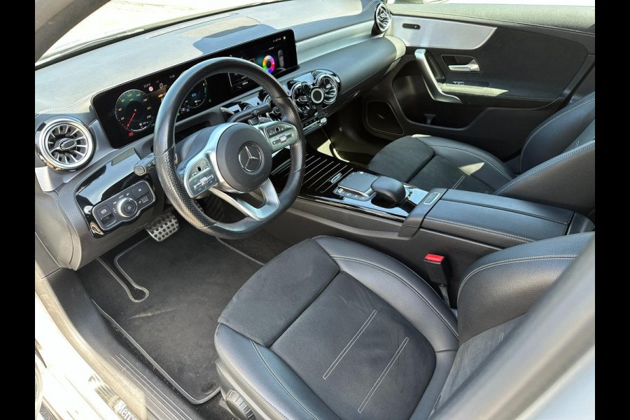 Mercedes-Benz A-Klasse 250 e Business Solution Luxury Limited / AMG -PAKKET