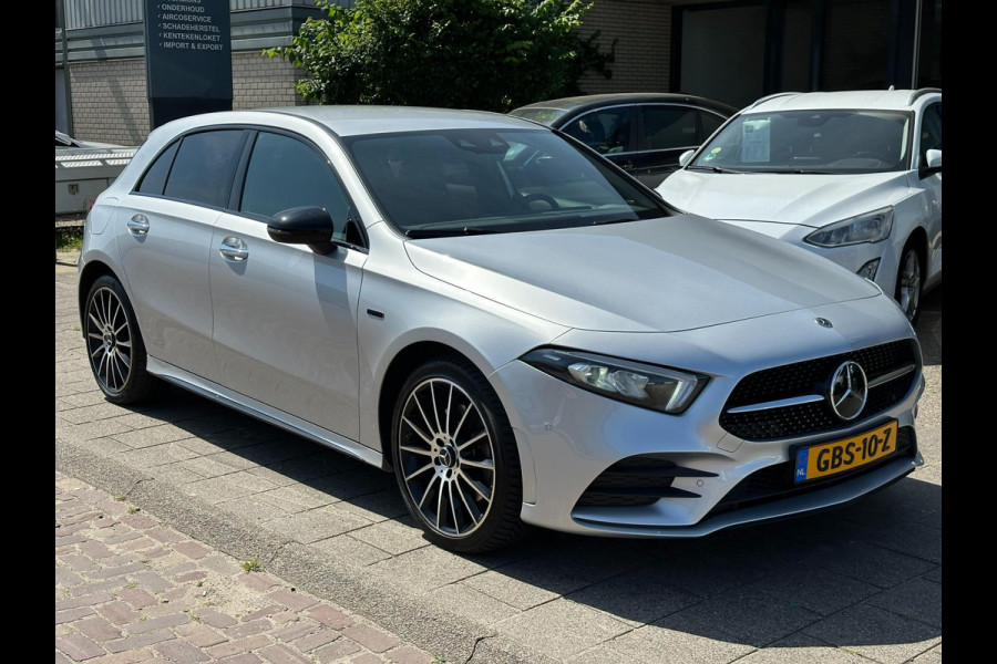 Mercedes-Benz A-Klasse 250 e Business Solution Luxury Limited / AMG -PAKKET