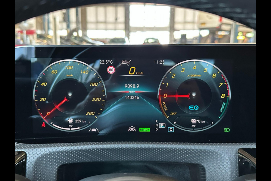 Mercedes-Benz A-Klasse 250 e Business Solution Luxury Limited / AMG -PAKKET