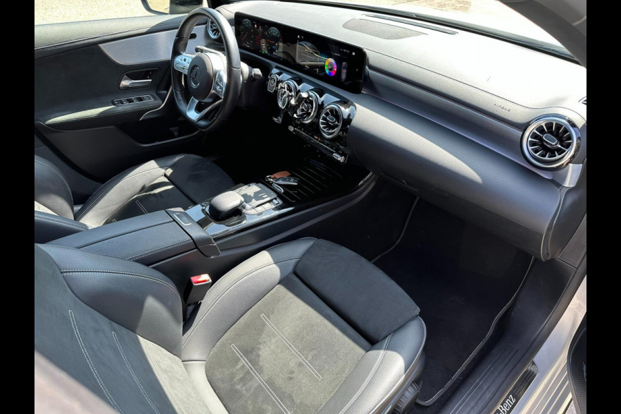 Mercedes-Benz A-Klasse 250 e Business Solution Luxury Limited / AMG -PAKKET