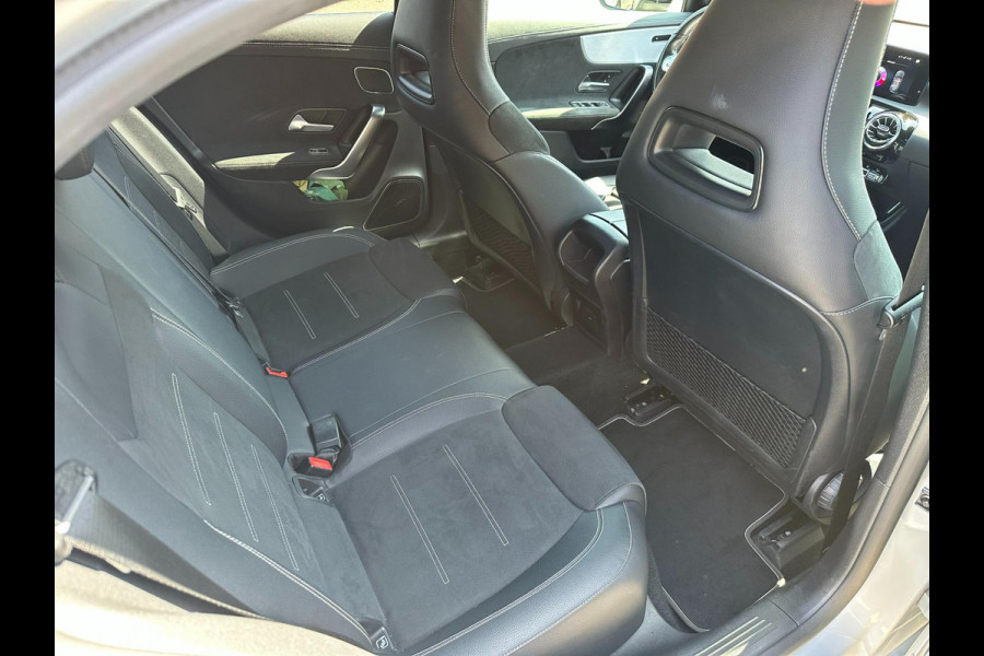 Mercedes-Benz A-Klasse 250 e Business Solution Luxury Limited / AMG -PAKKET