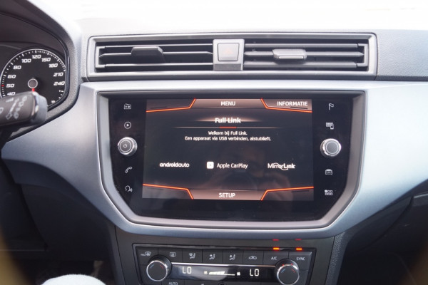 Seat Arona 1.0 TSI Style Business Intense -ECC-NAVI-CAM-PDC-