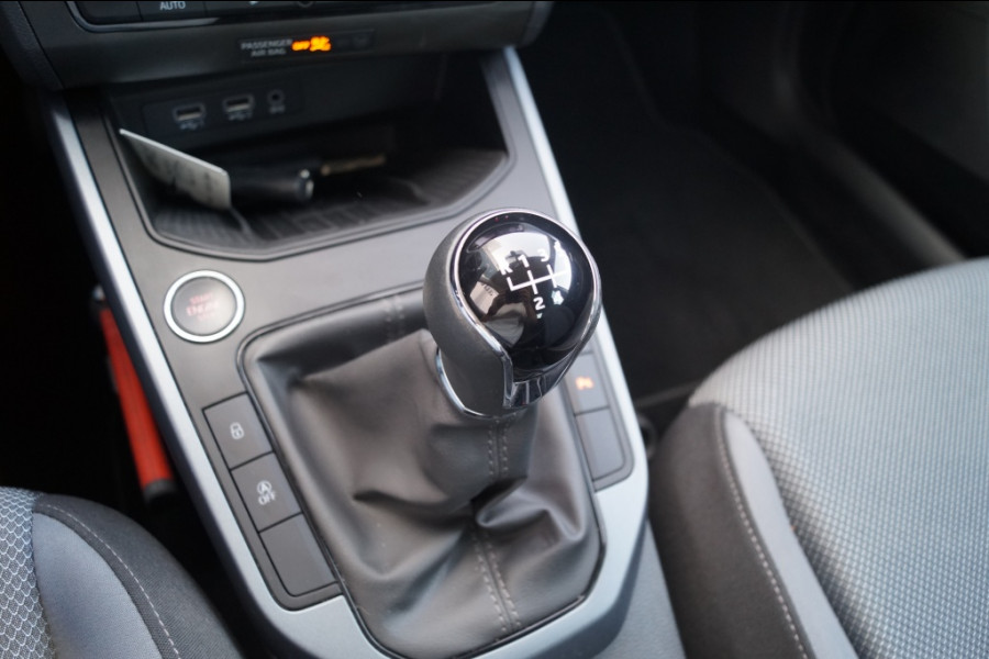 Seat Arona 1.0 TSI Style Business Intense -ECC-NAVI-CAM-PDC-
