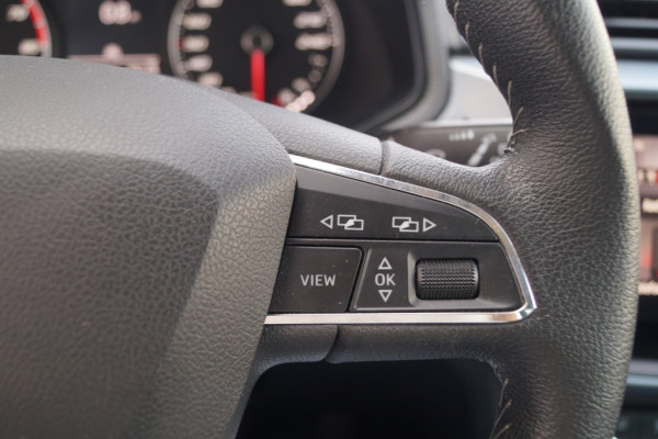 Seat Arona 1.0 TSI Style Business Intense -ECC-NAVI-CAM-PDC-