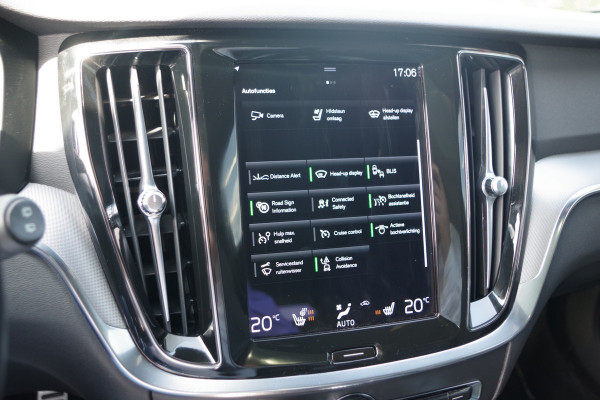 Volvo V60 2.0 T6 Recharge AWD R-Design 350 PK PHEV, Panoramadak, Harman/Kardon, Carplay