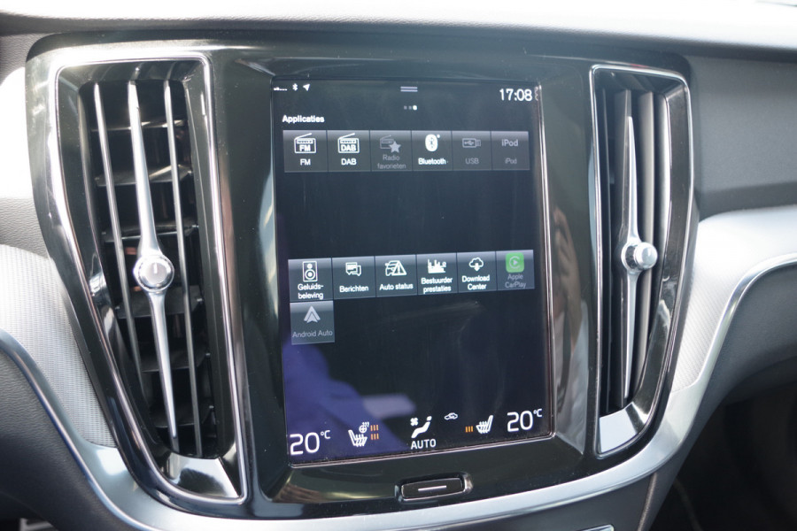 Volvo V60 2.0 T6 Recharge AWD R-Design 350 PK PHEV, Panoramadak, Harman/Kardon, Carplay