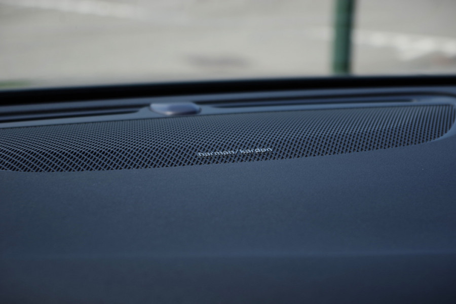 Volvo V60 2.0 T6 Recharge AWD R-Design 350 PK PHEV, Panoramadak, Harman/Kardon, Carplay