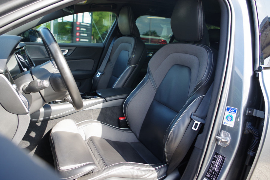 Volvo V60 2.0 T6 Recharge AWD R-Design 350 PK PHEV, Panoramadak, Harman/Kardon, Carplay